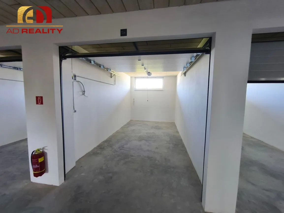 AD REALITY - NOVÉ GARÁŽE v novostavbe BD na Zvončekovej ul. - 4
