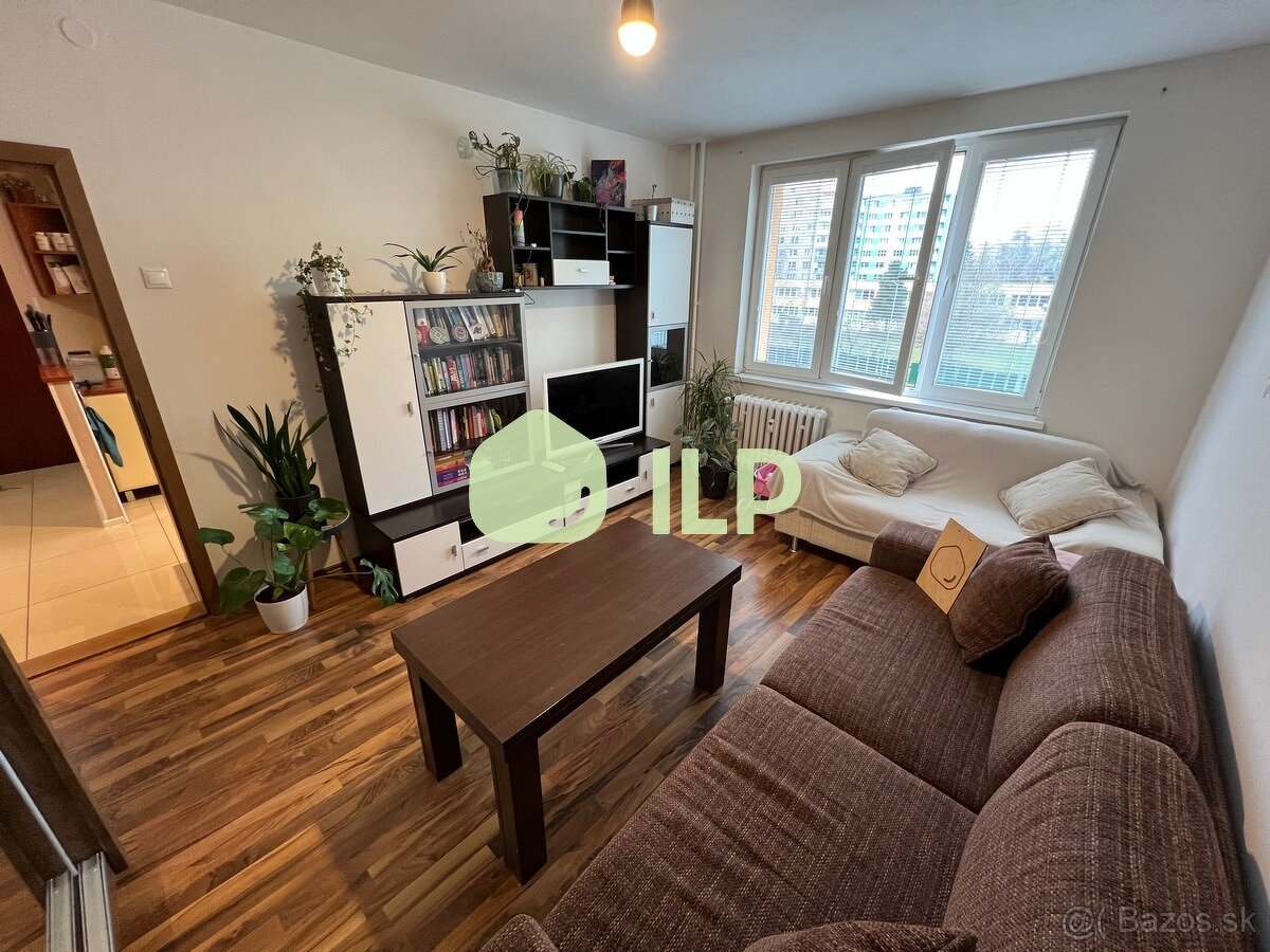 OTVORENÝ 3,5 - izbový byt s loggiou na predaj v SNV - 4