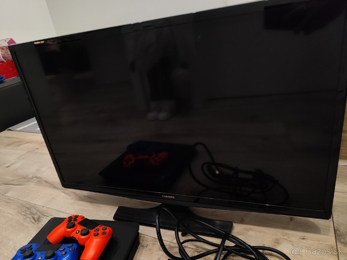 Playstation 4 slim - 4