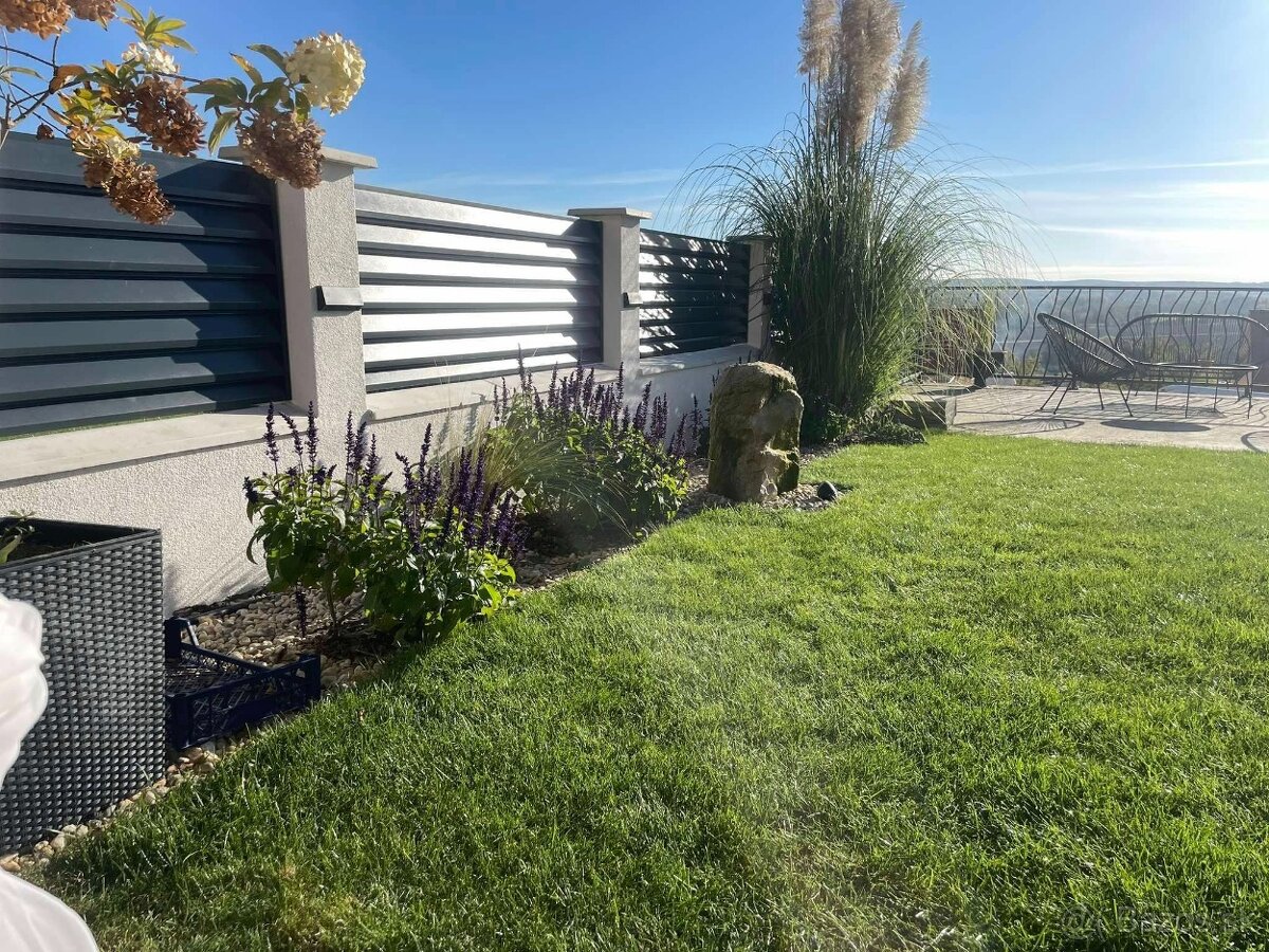 Brány, ploty a prístrešky – výroba na mieru - 4