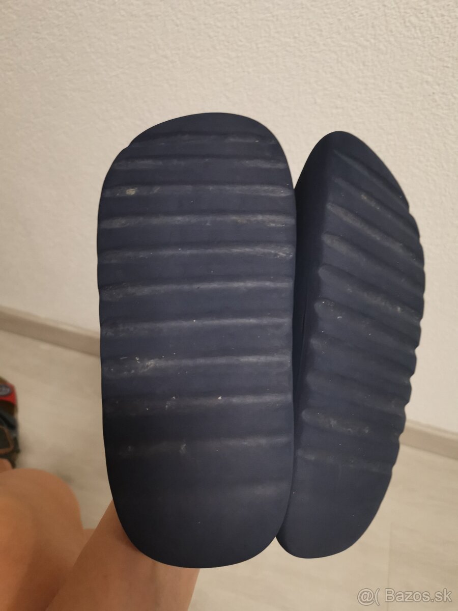 Slapky Adidas Yeezy 37 - 4