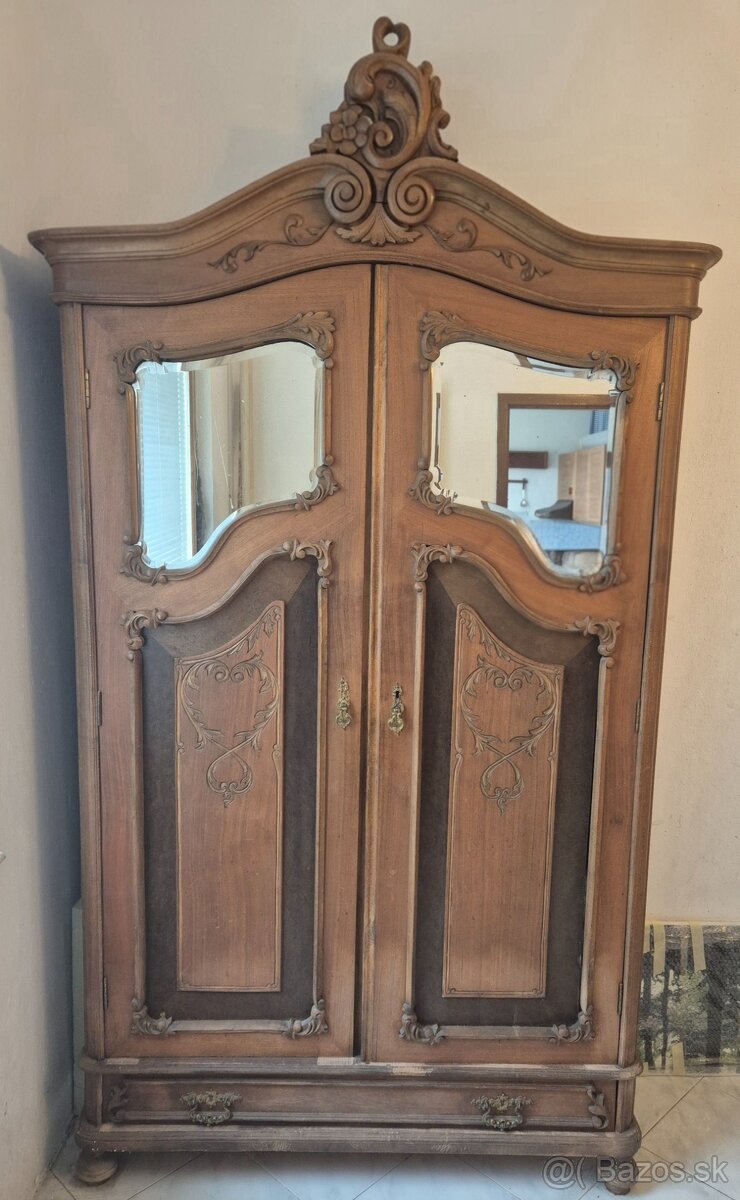 Starožitný nábytok - 4