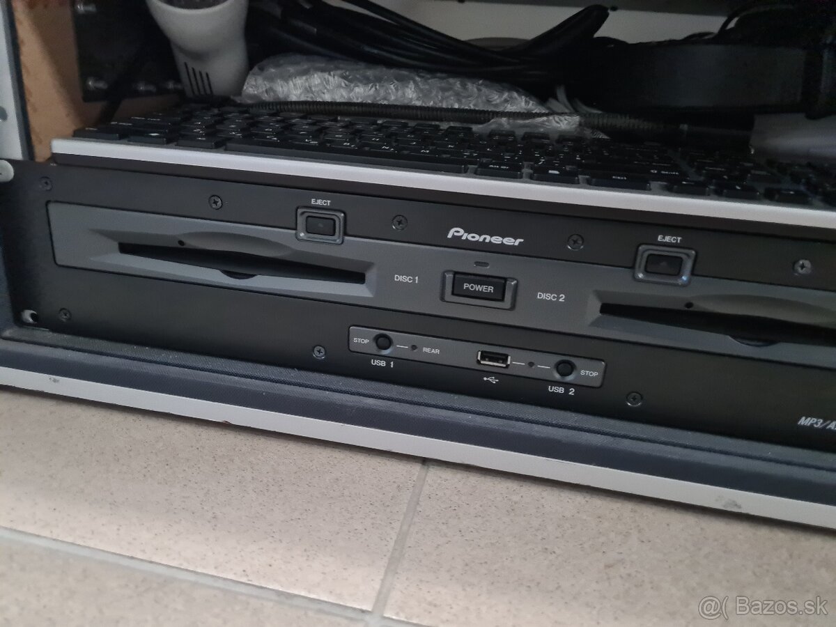 PioneerDJ MEP-7000 + Gemini PS 924 Platinum - 4