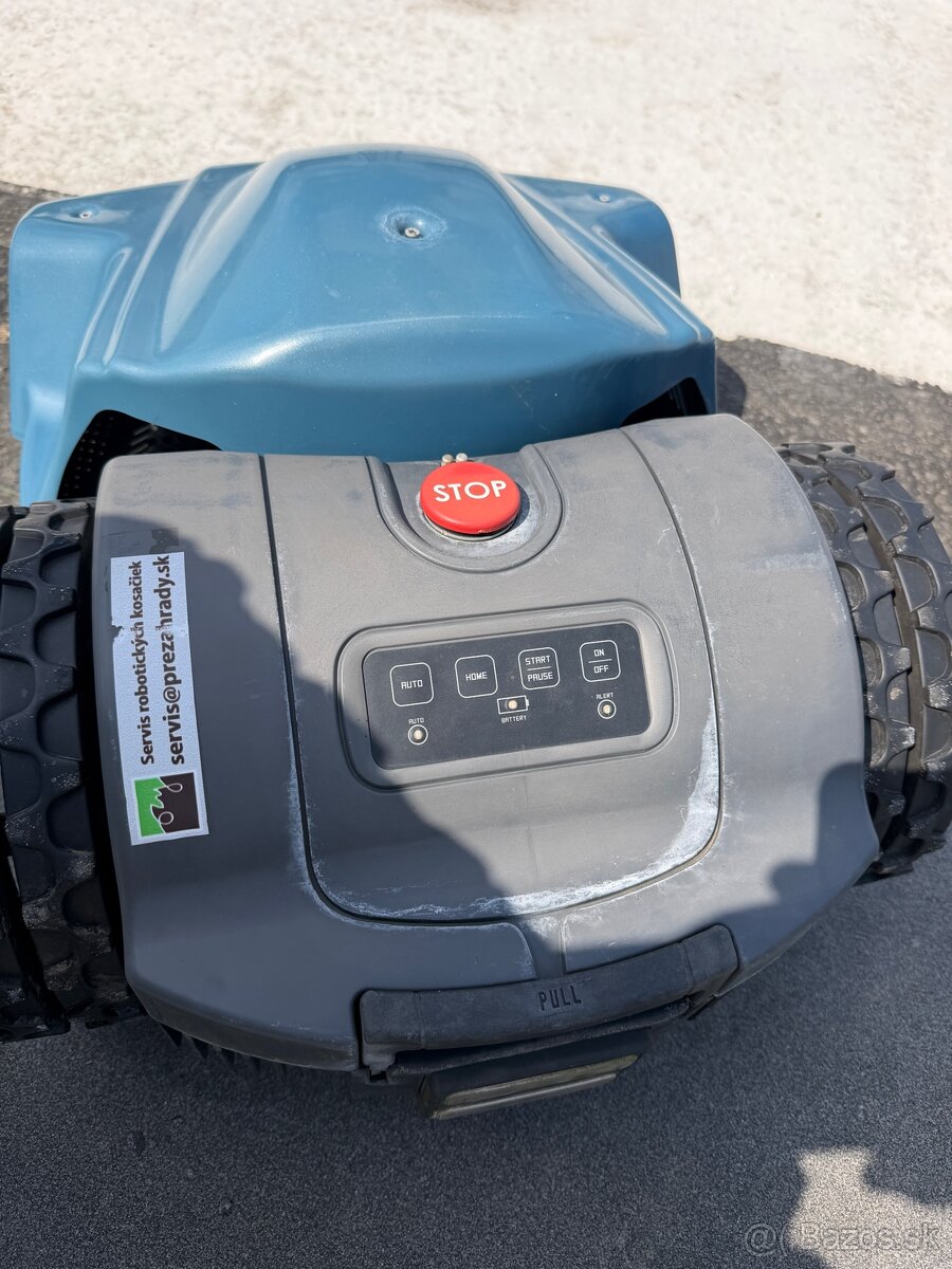 Robotická kosačka Wiper K do 2200m2 - 4