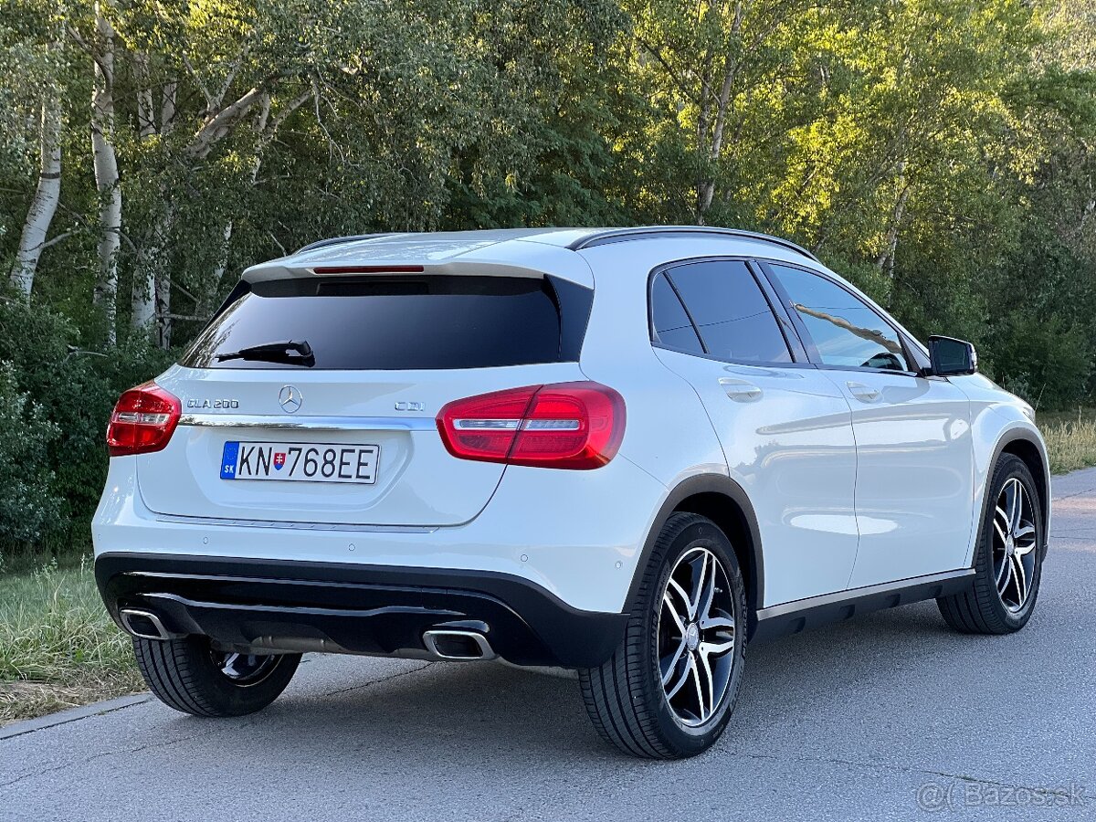 Mercedes-Benz GLA 200 CDI / 1. majiteľ / garážované - 4