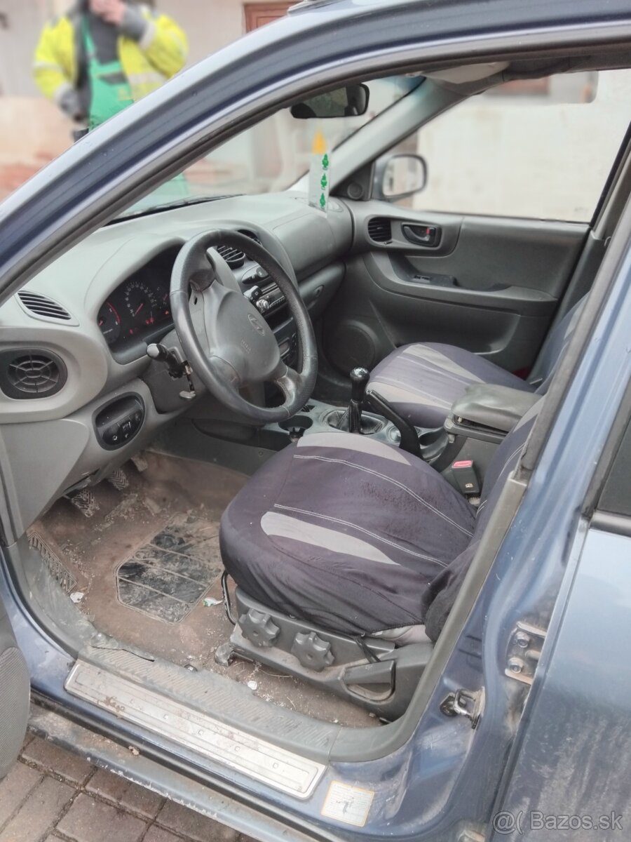 Predám hyundai santa fe 2004 2.0 crdi 4x4 - 4