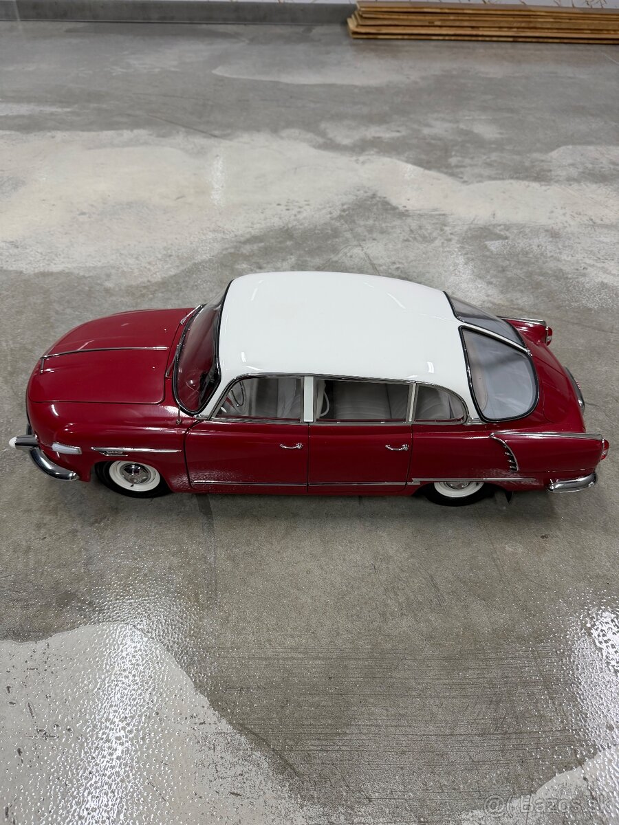 Tatra 603 deagostini - 4