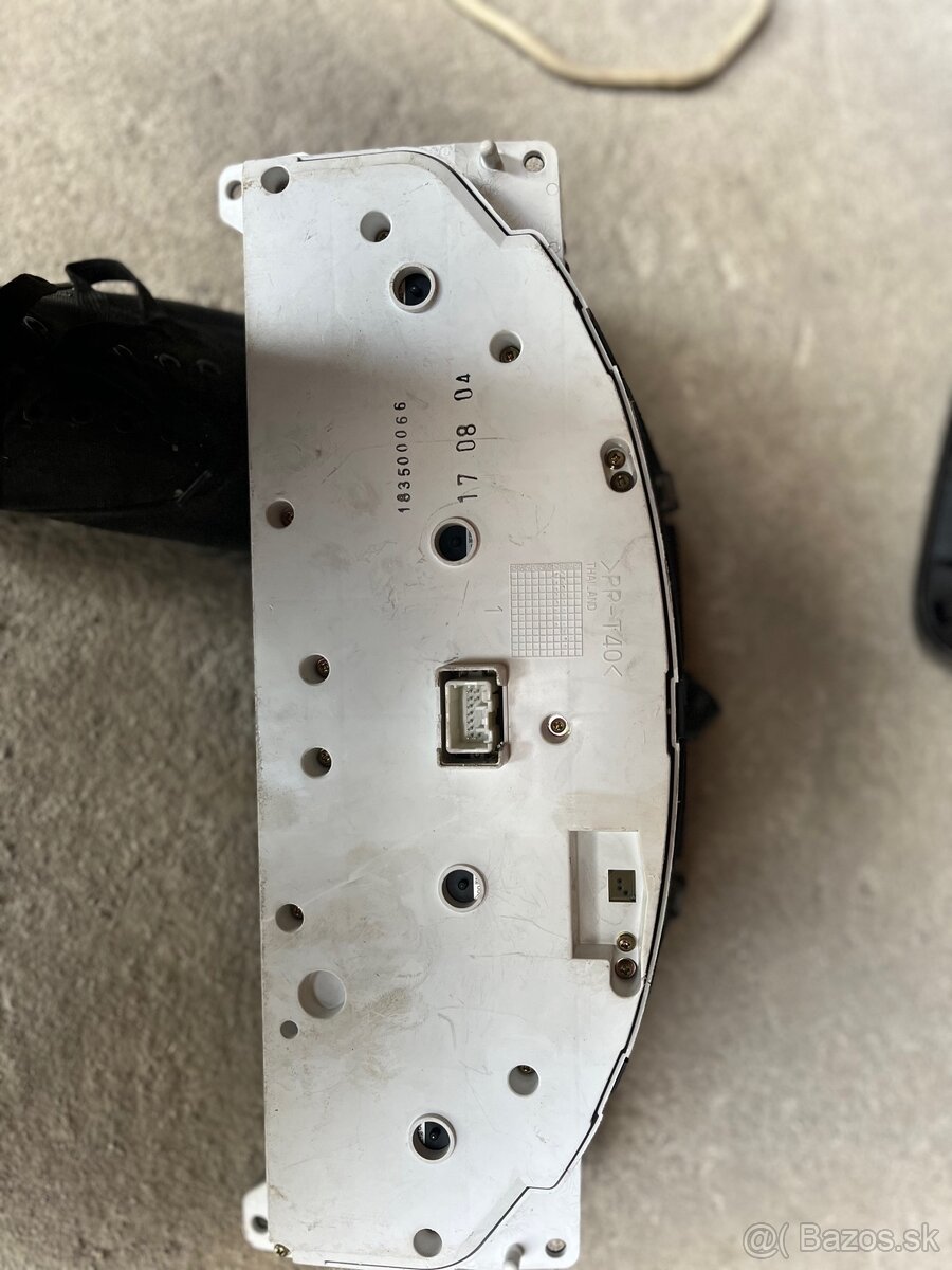 Budíky Volvo xc90 - 4