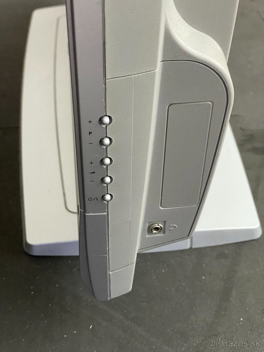 Darujem televízor GRUNDIG LCD 51-5710 - 4