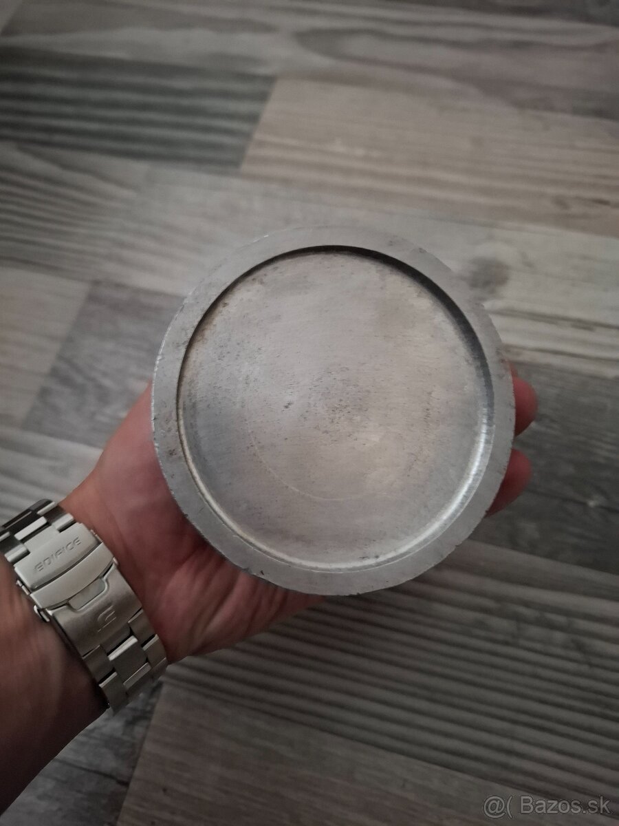 Popolník so držiakom na zapaľovač - 4