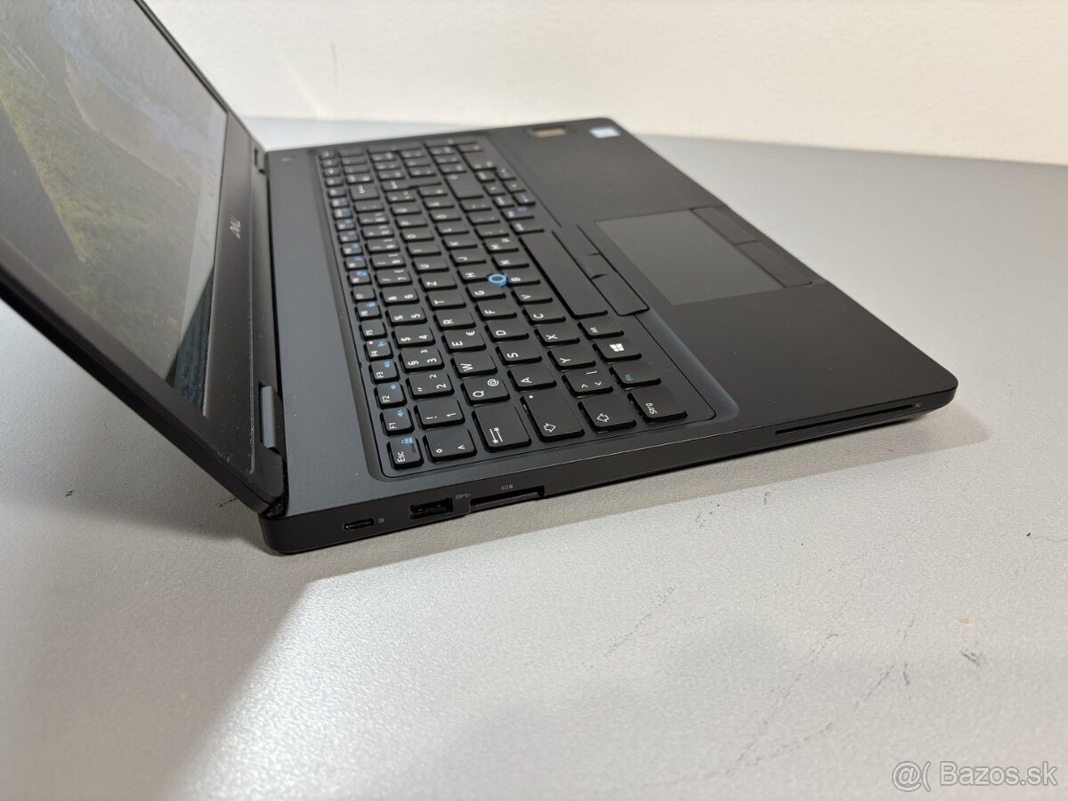 #104 Dell Latitude 5590/i5 8350U/512GB/32GB DDR4/W11 - 4