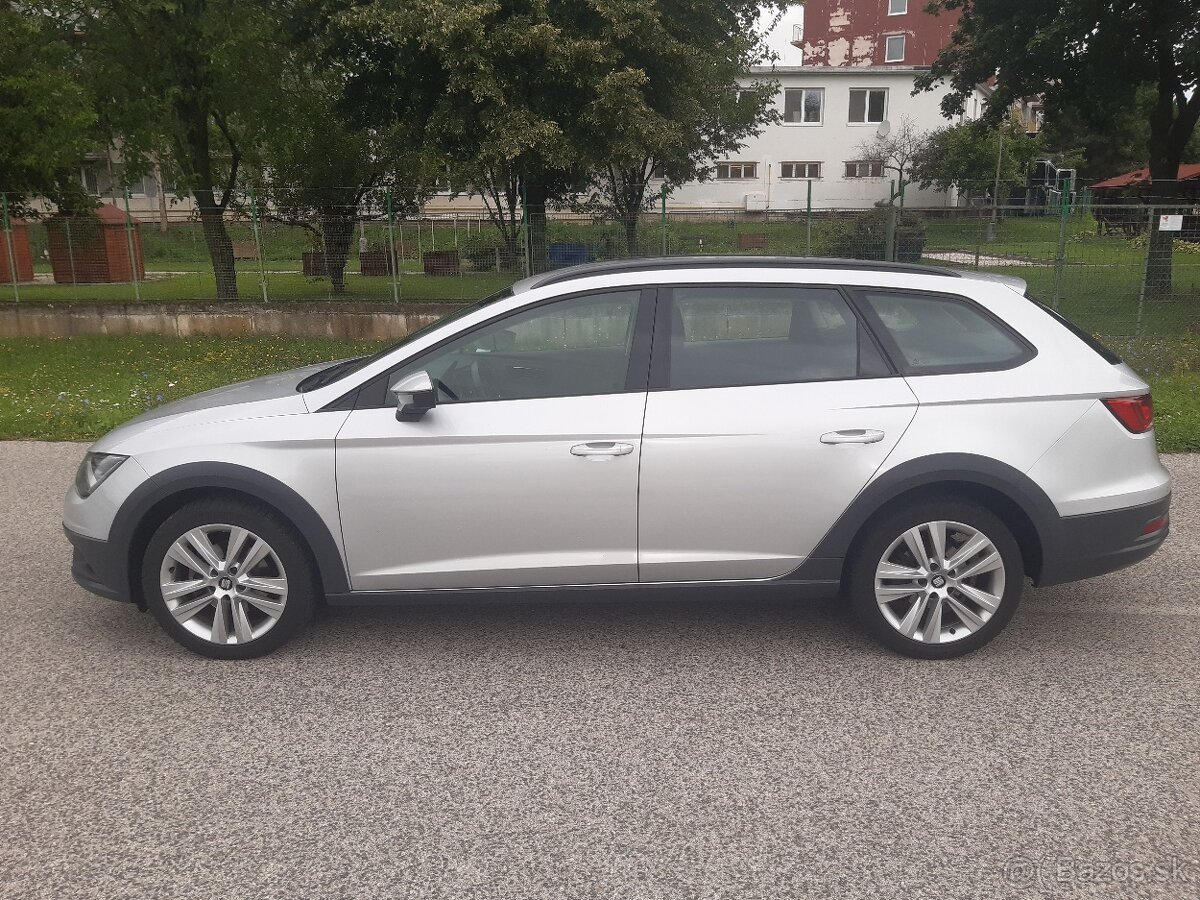 SEAT LEON 2.0 Tdi XPERIENCE 4x4 r.v 2016 - 4