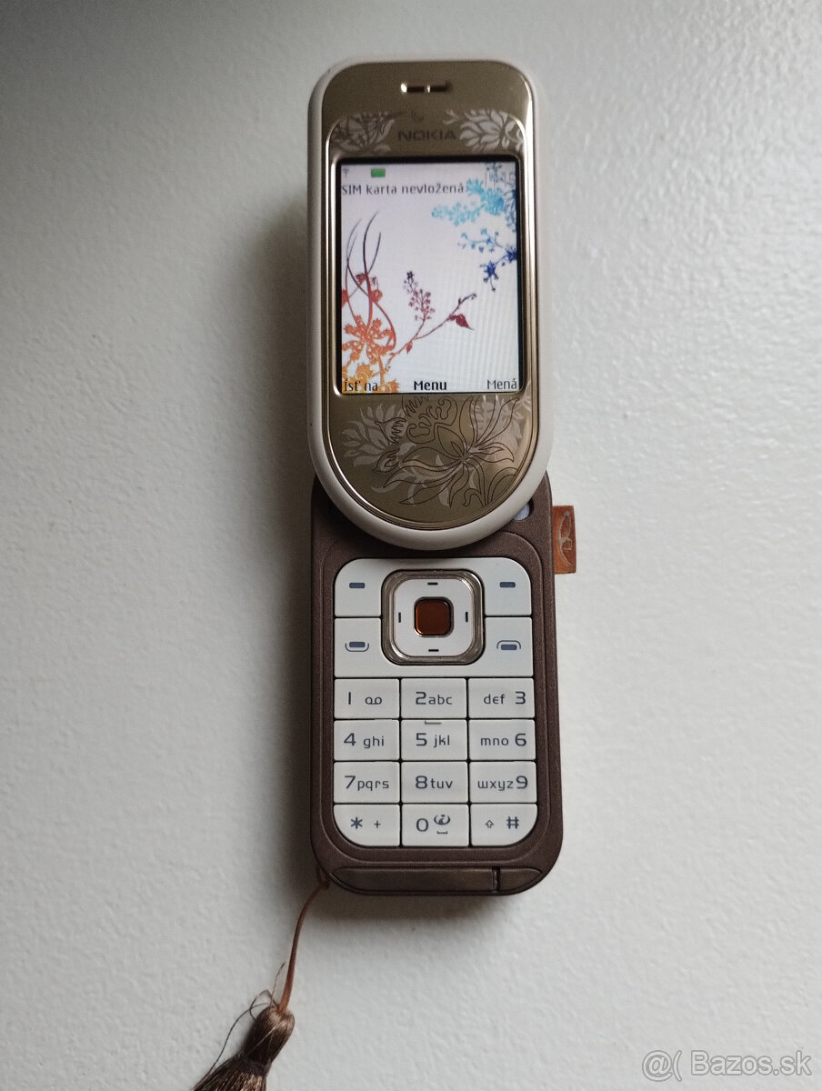 Predám telefón NOKIA - 4