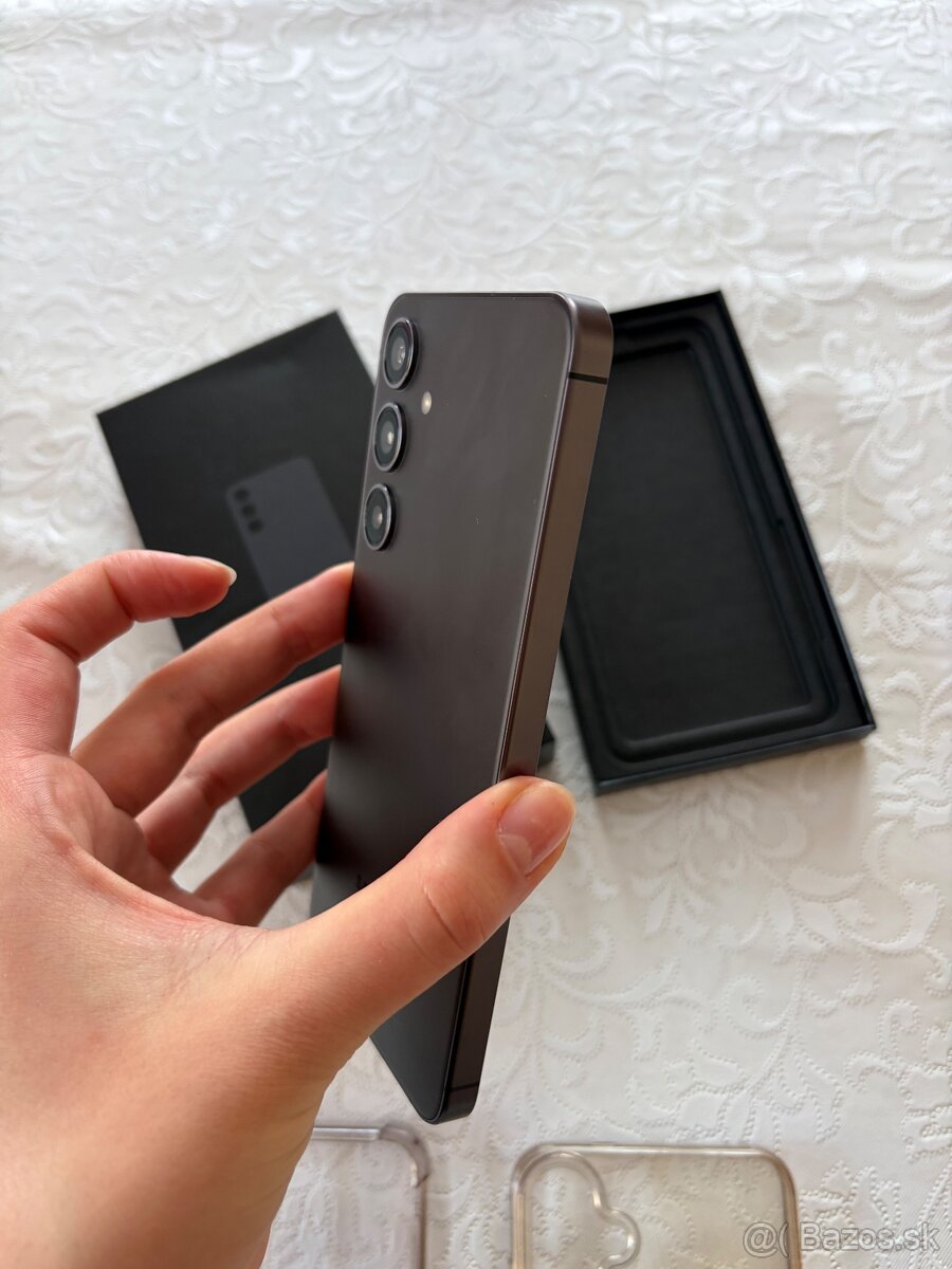 Samsung Galaxy S24+ - 4