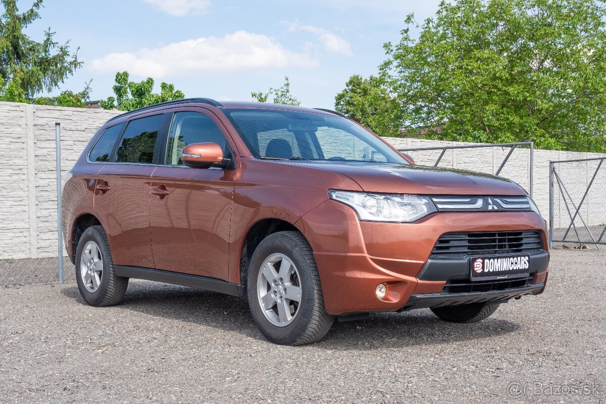Mitsubishi Outlander 2.0 MIVEC 4x4 Automat - 4