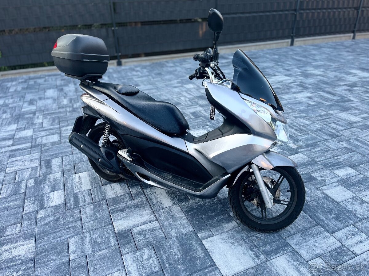 HONDA PCX 125cm3 - 4