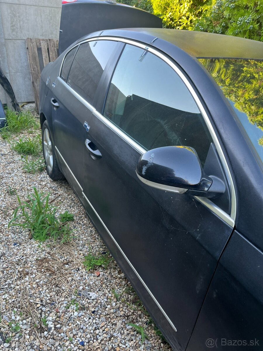 Rozpredám na diely VW Passat b6 2.0 TDI 103 kw 6 st manuál - 4