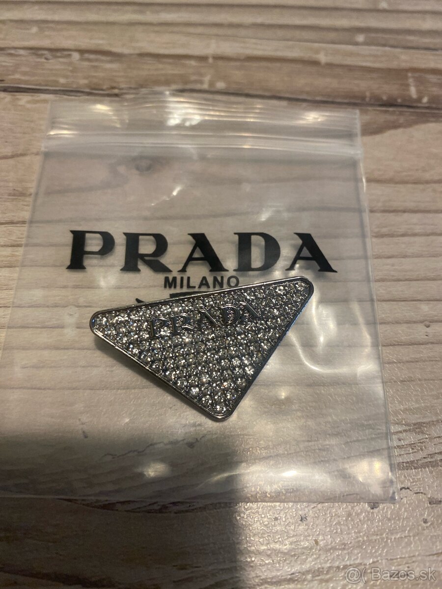 prada brošňa - 4