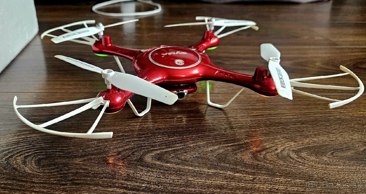 Dron značky Syma X5UW - 4