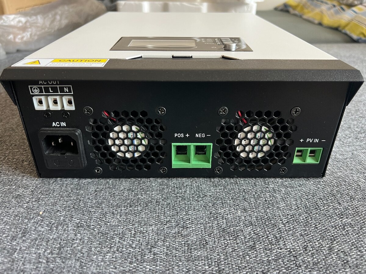 Axpert VM 12V 1000W 40A MPPT - 4
