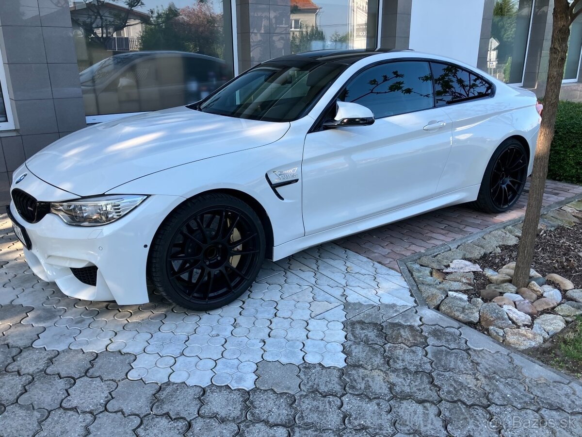 BMW M4 Coupé automat Akrapovič + keramicke brzdy - 4