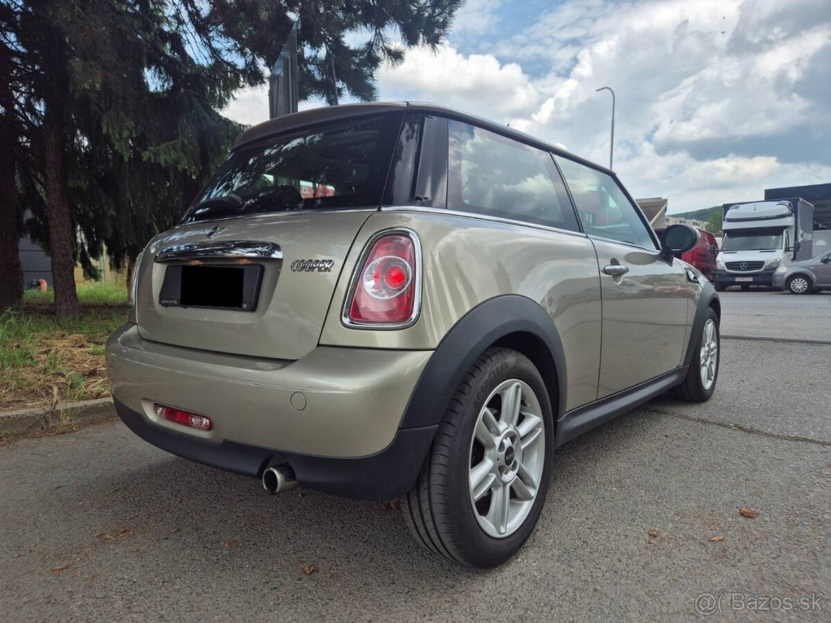 Mini Cooper 1,6 benzín, 90kW - 4