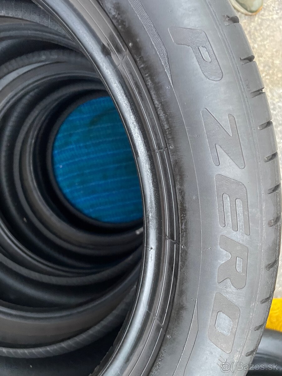 Letne Pirelli PZERO PZ4 235/50 R19 99W DOT2221, 353 - 4