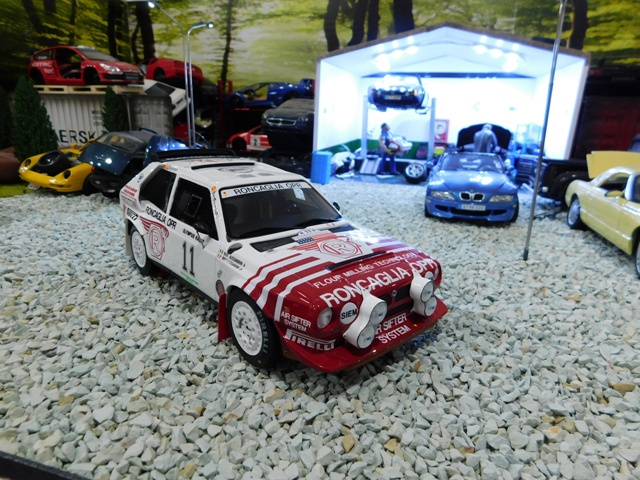 model auta Lancia Delta S4 Gr.B Otto mobile 1:18 - 4