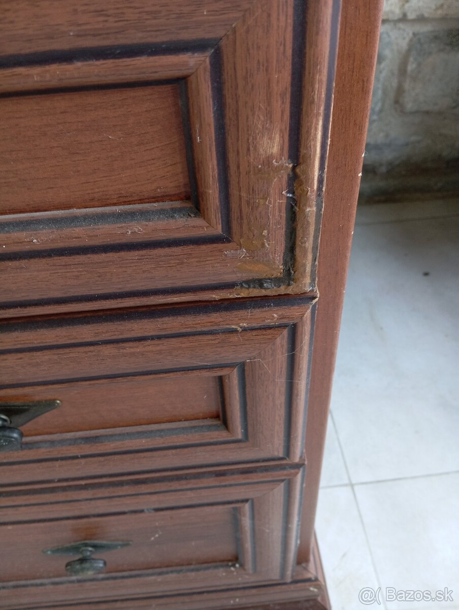 Kancelársky stôl - 4