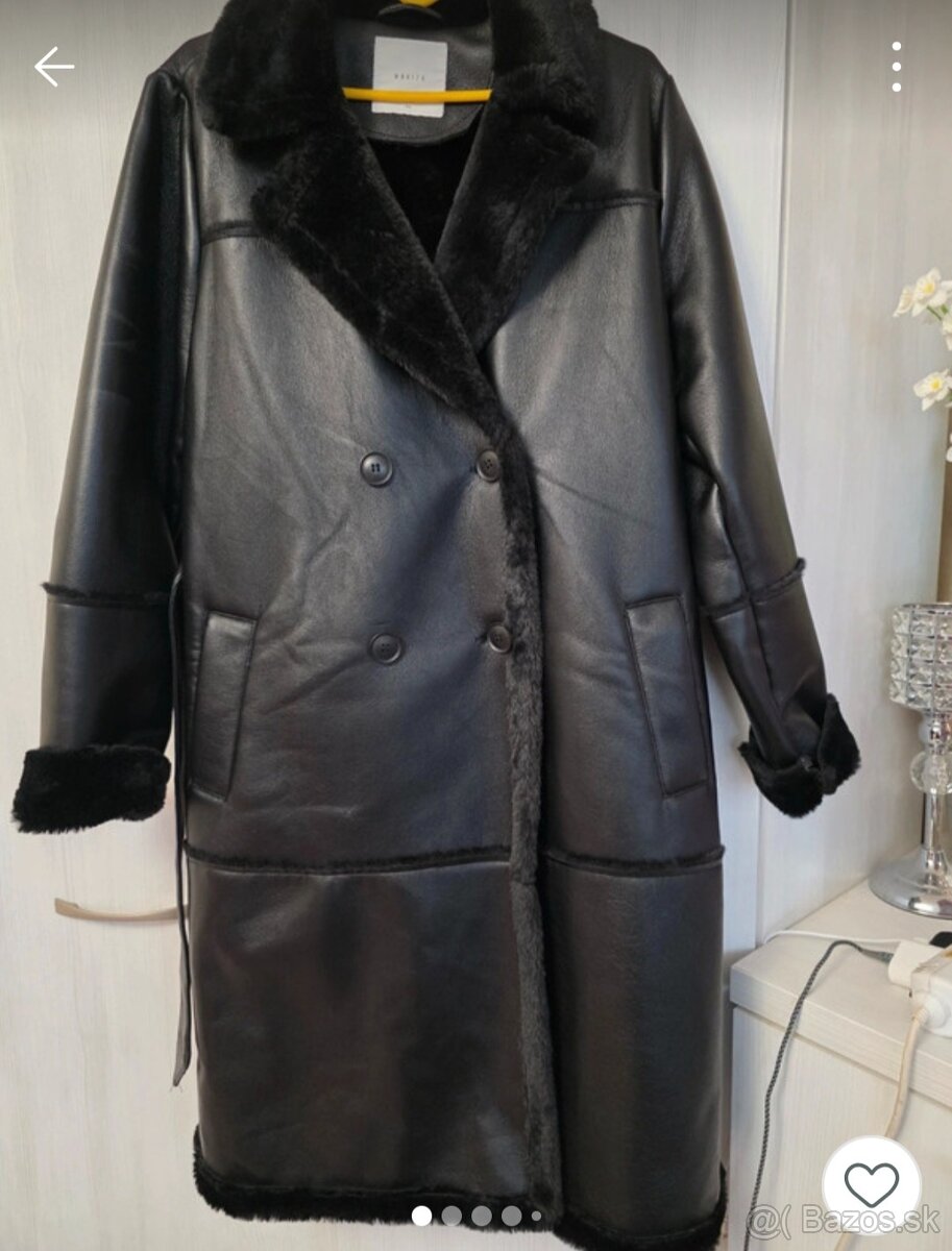 Cierny kozeny kabat - 4