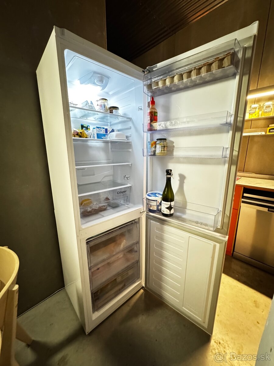 Predám kombinovanú chladničku Beko - 4