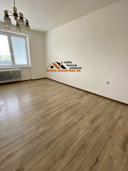 Veľmi pekný 2-izbový byt na predaj - 4