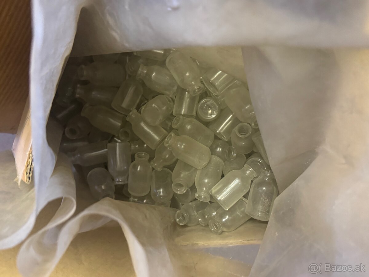 Laboratórne sklo mix - 4