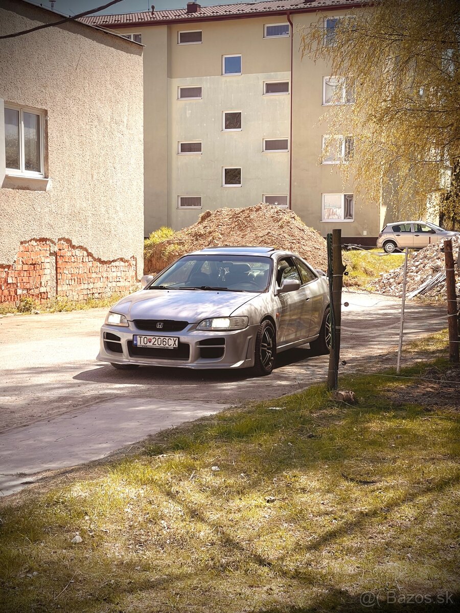 Honda accord coupe 2.0 V-tec manual - 4
