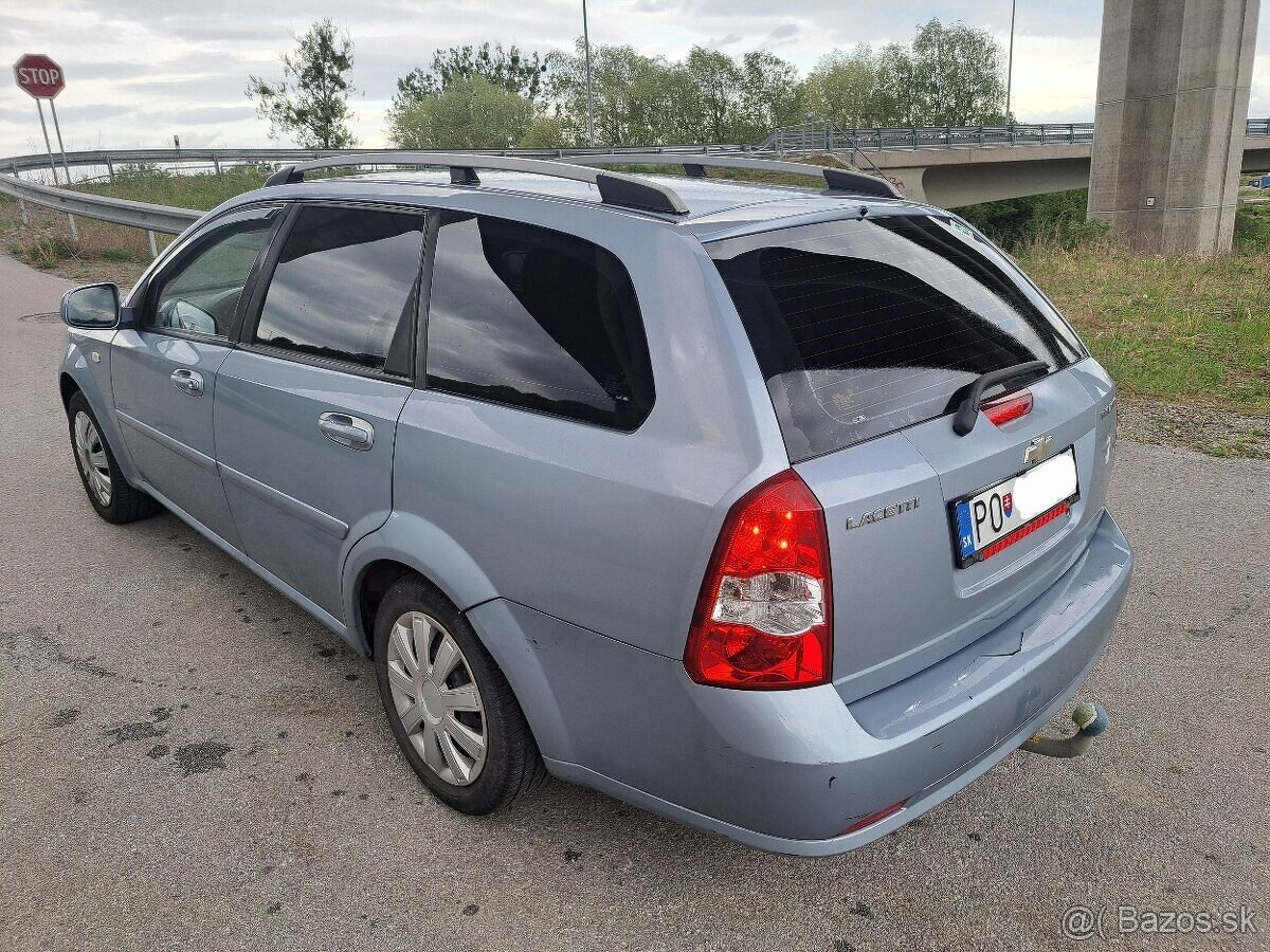 Chevrolet Lacetti Combi LPG - 4