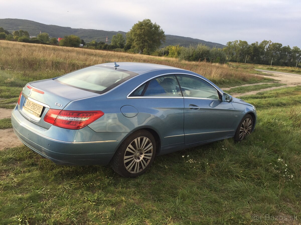 predám….Mercedes e.. - 4