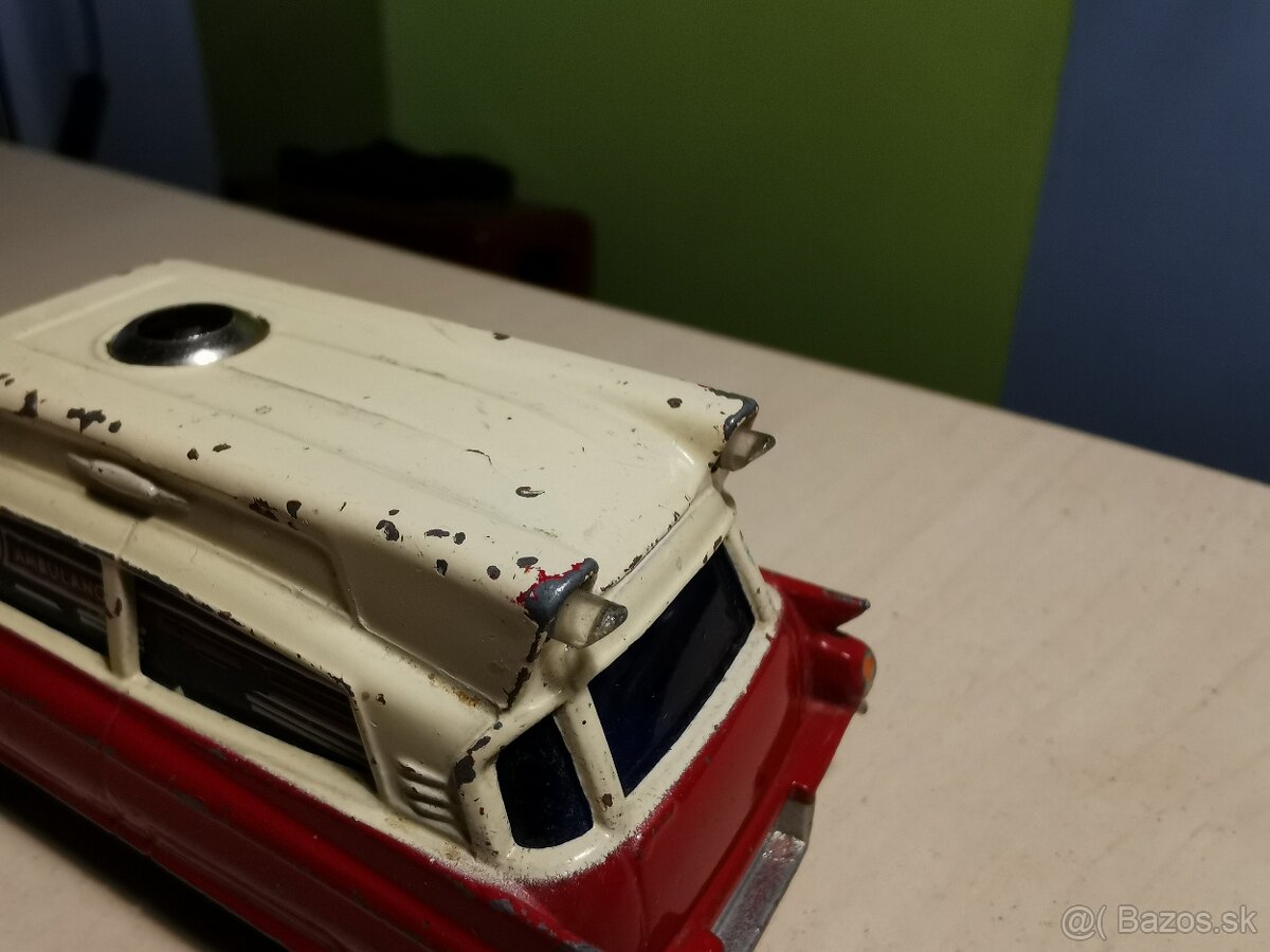 Corgi toys Ambulancia 2 - 4