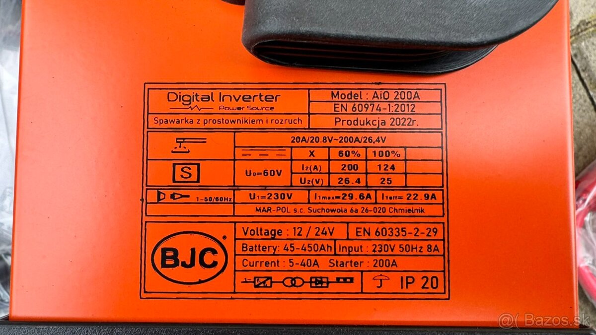 Invertor so štartom a nabíjačkou 200A - 4