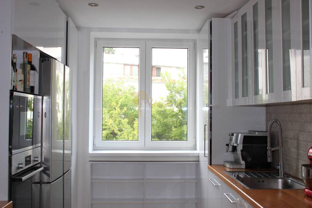 3-izb. byt, Sokolská, Staré Mesto, 3.p./4 s výťahom, balkón - 4