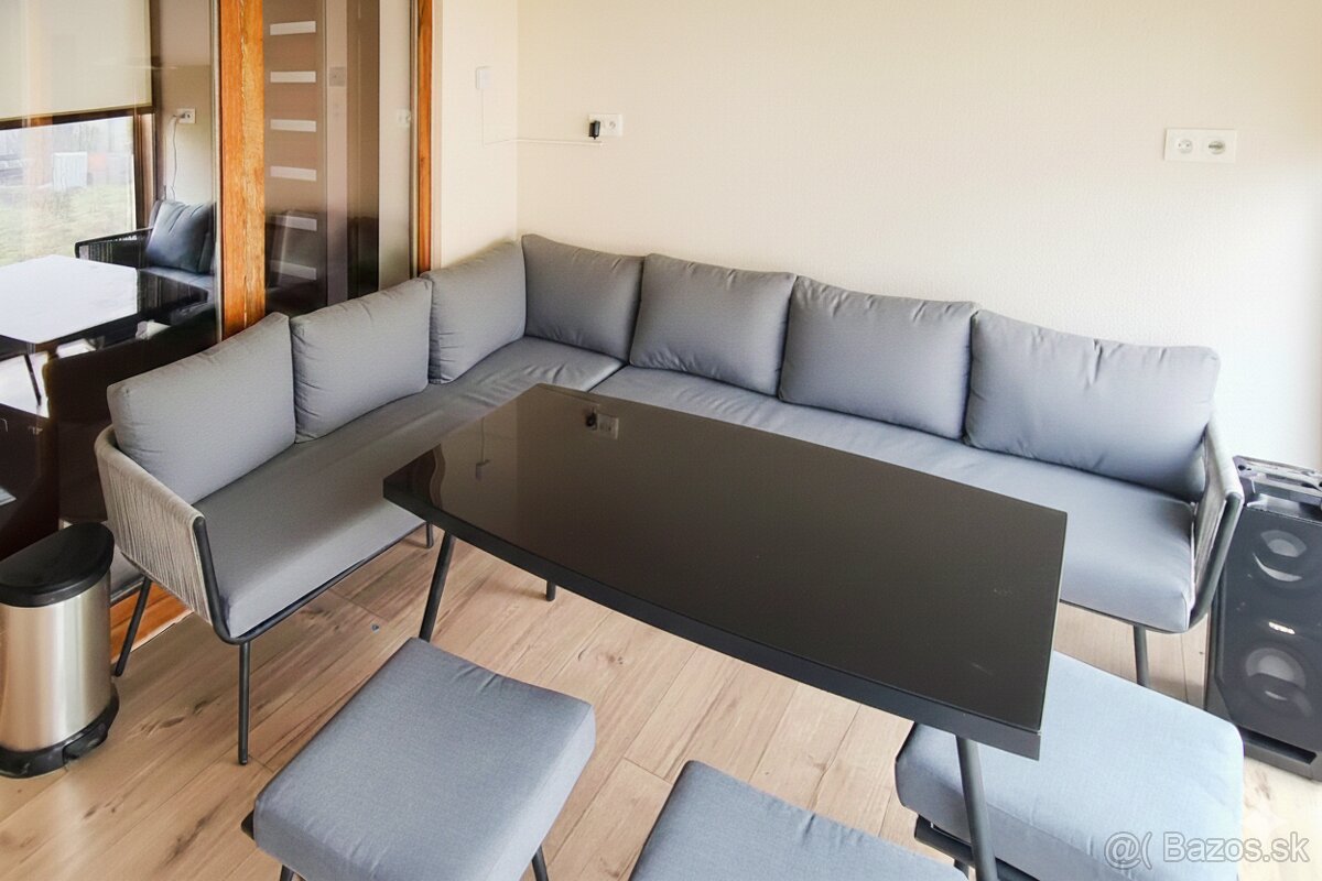 Moderná novostavba v objatí prírody - 4