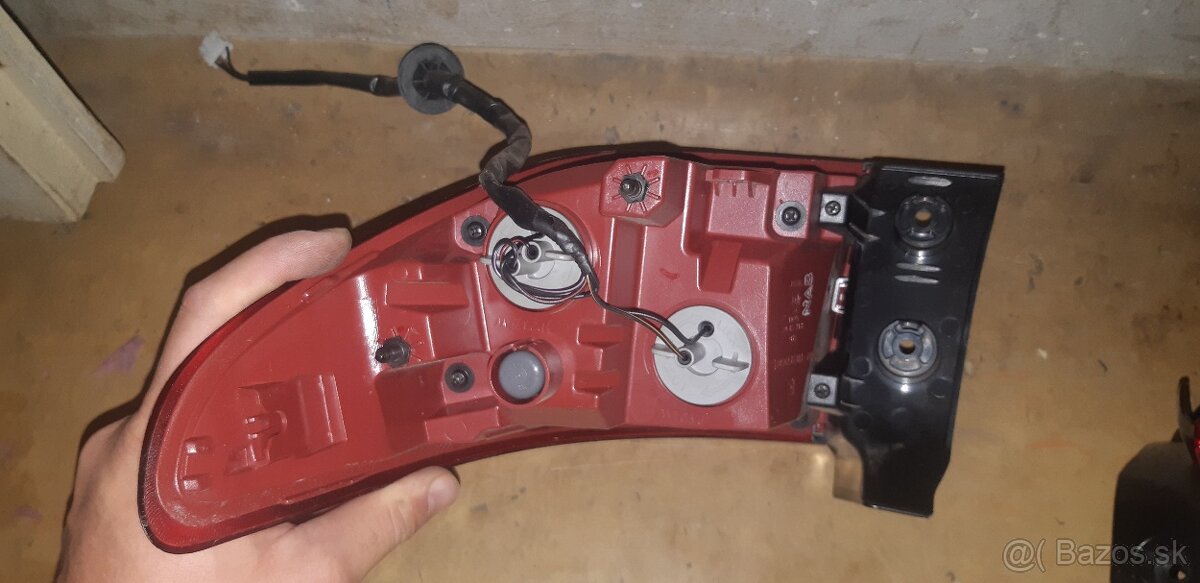 Ľavé zadné svetlo kia Stonic - 4