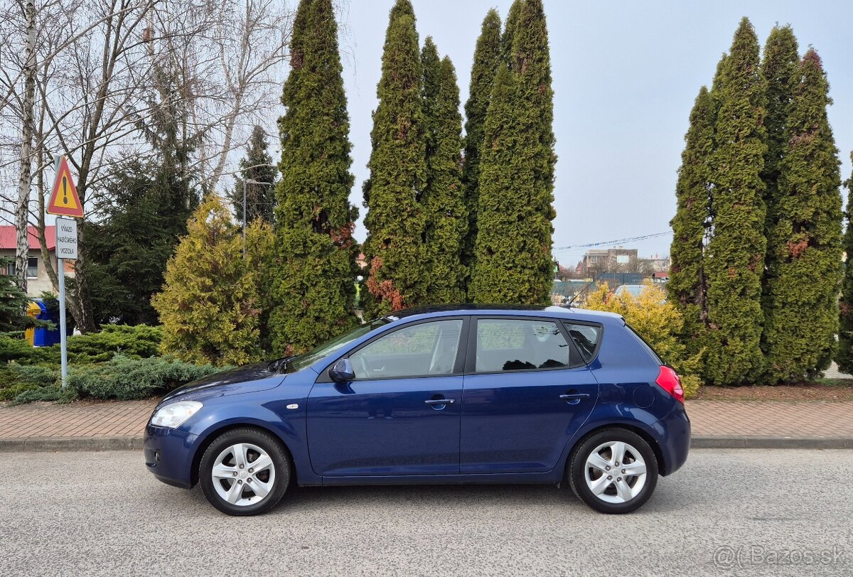 Kia Ceed benzín automat - 4