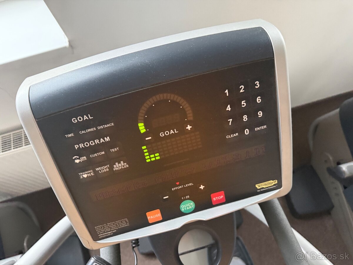 Kardio stroj Technogym excite synchro 700 LED - 4