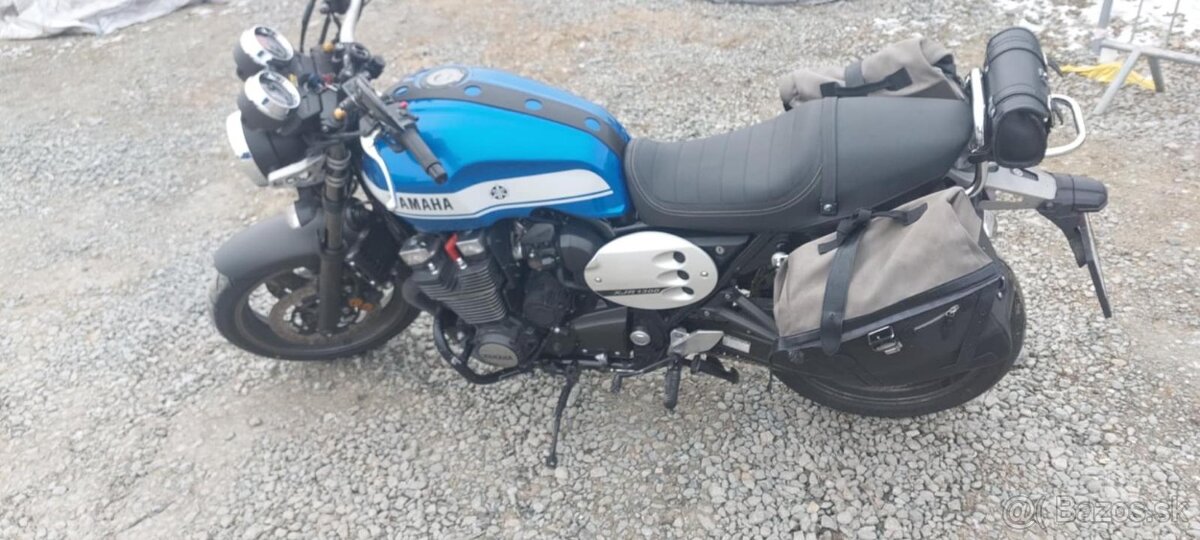 Yamaha XJR1300 - 4
