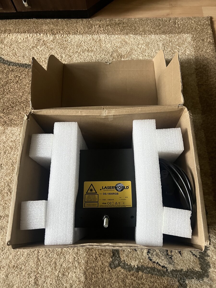 Laserworld DS-1800 RGB - 4