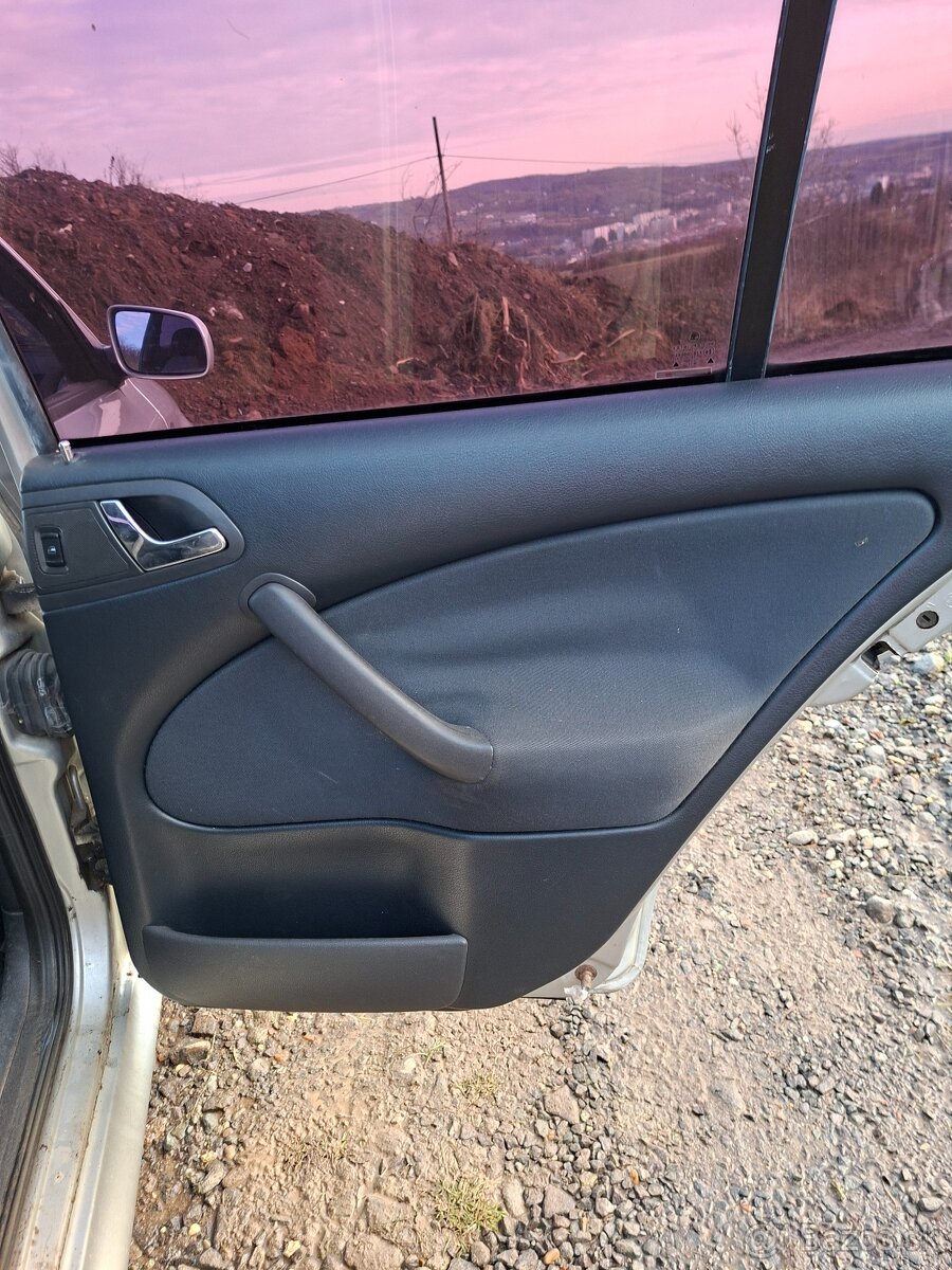 tapacir dveri Skoda Octavia COMBI - 4