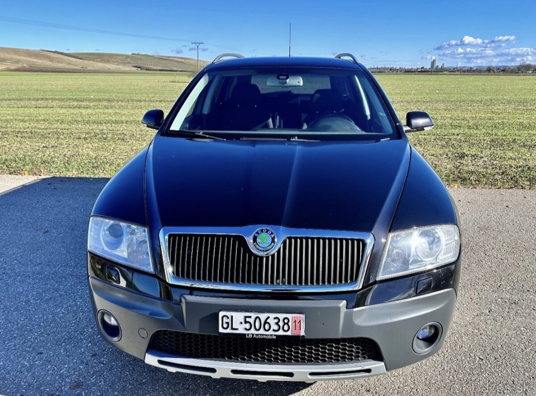 Škoda Octavia Scout 2 4x4 2.0TDI 103kw - 4