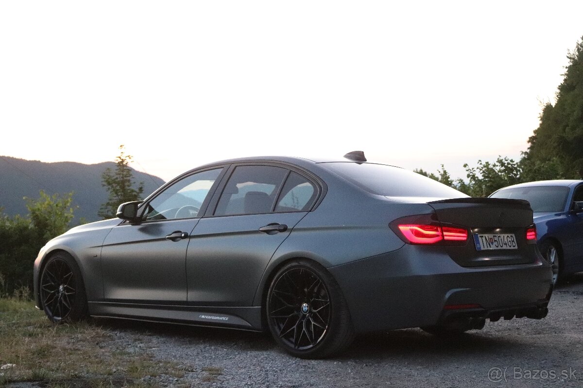 Bmw F30 - 4