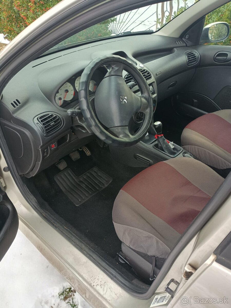 Peugeot 206 - 4