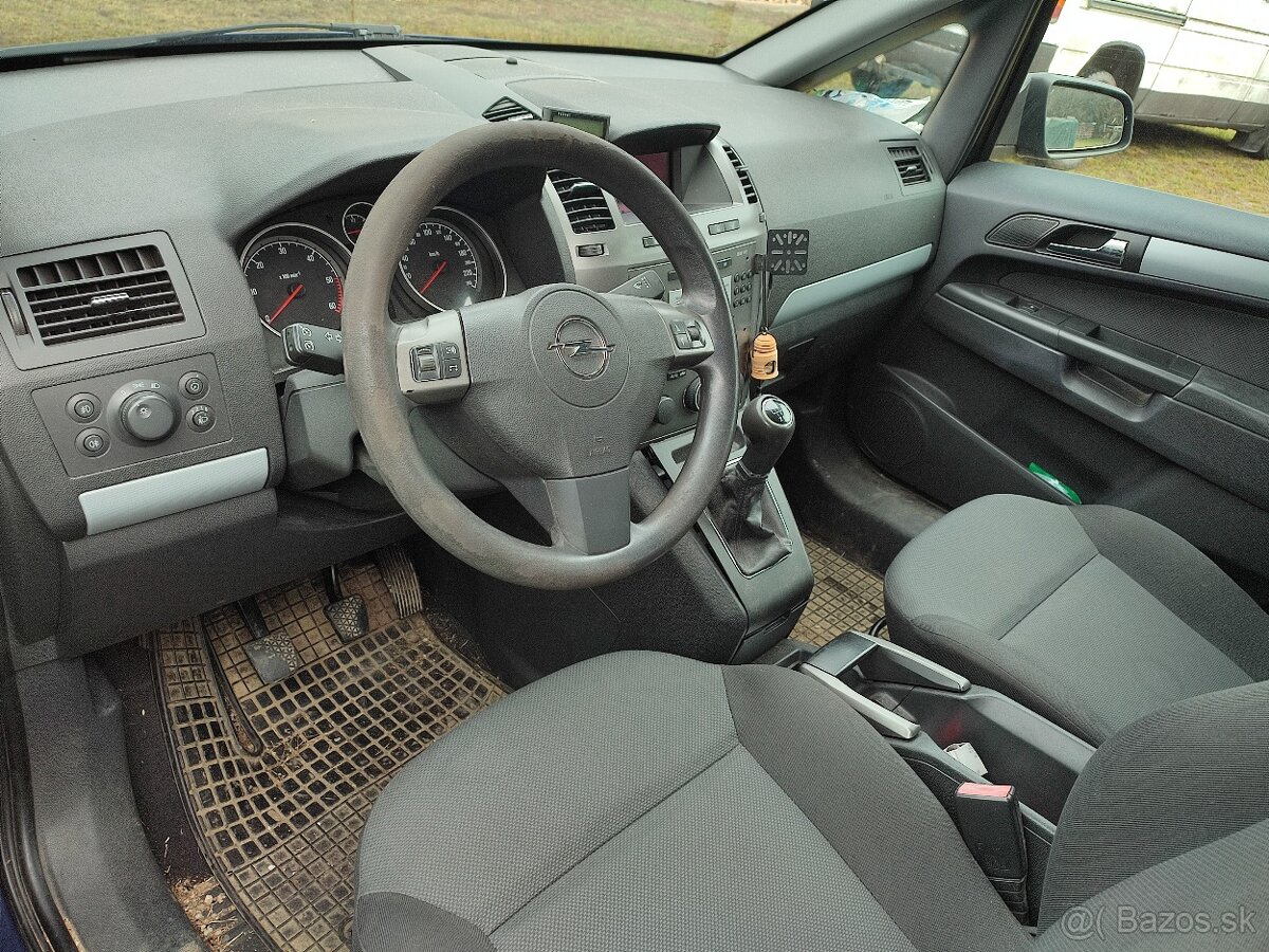 Opel Zafira - 4